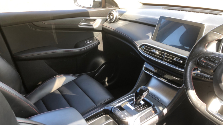 MG Hs 1.5 T-GDI Excite 5dr DCT Petrol Hatchback